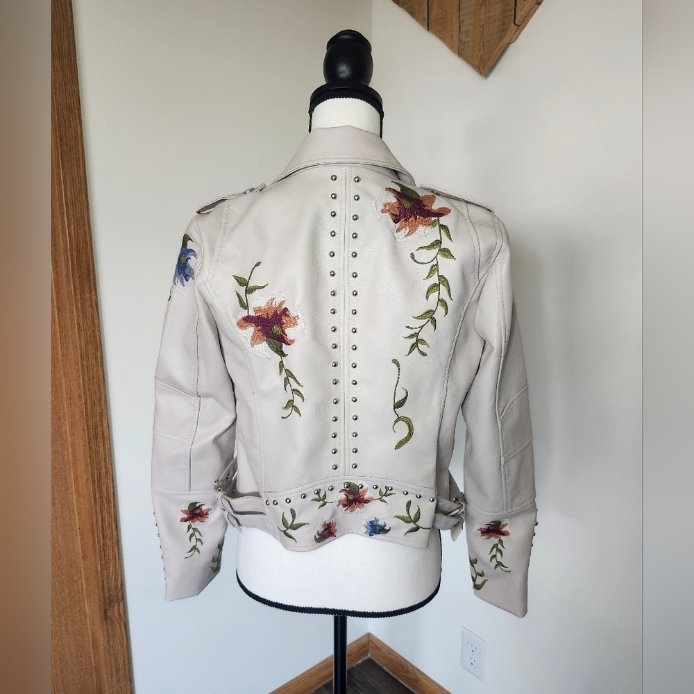 Boby Clothing Faux Leather Floral Embroidered Studded Jacket - Picture 4 of 6